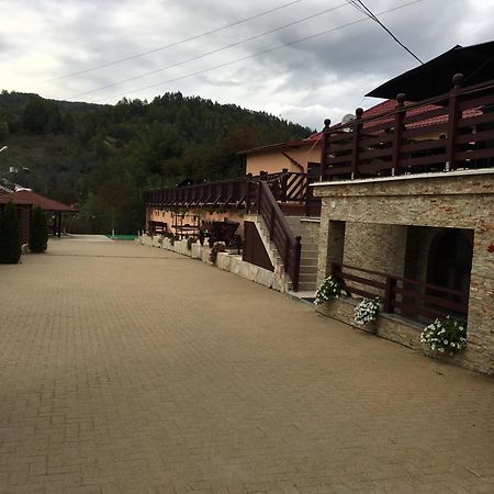 Pridvorul Haiducilor Slănic-Moldova Dış mekan fotoğraf